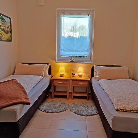 Ferienhaus Frieda ซาการ์ด ภายนอก รูปภาพ